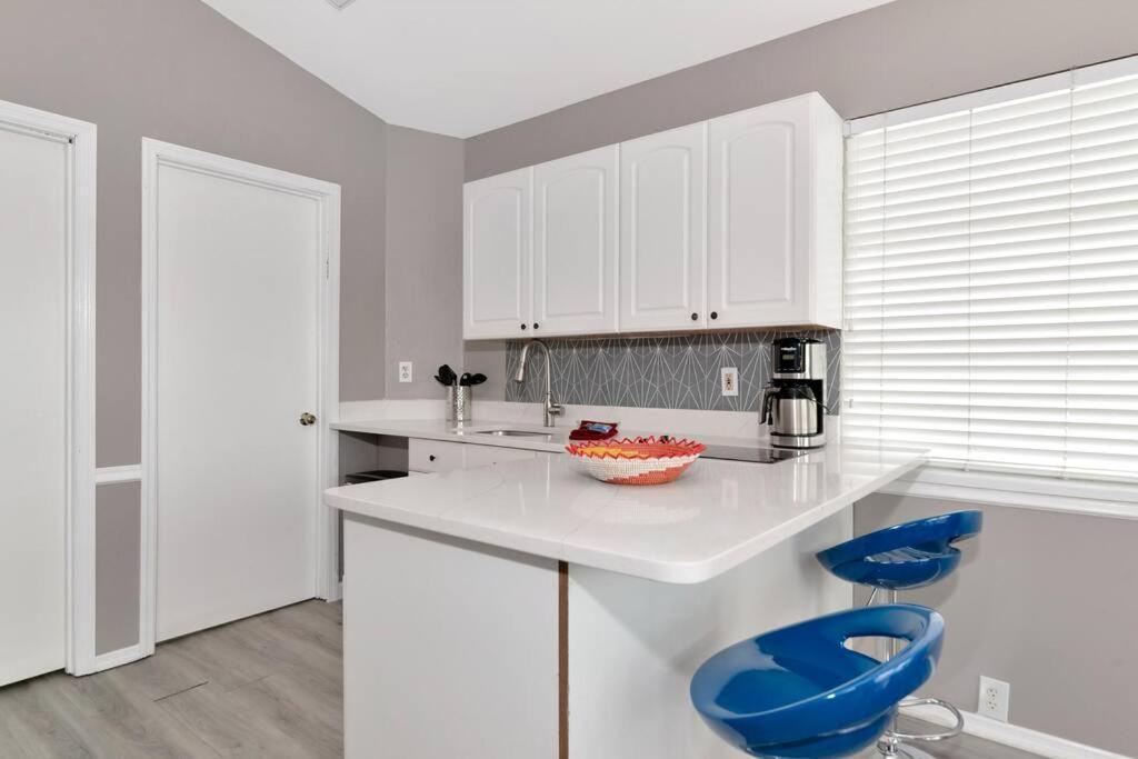 Walk To The Beach - Island Villa Siesta Key Esterno foto
